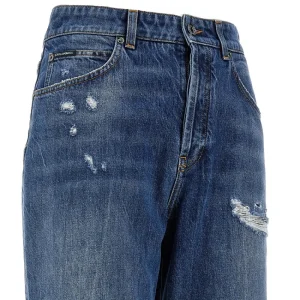 Hot Destroyed effect jeans with logo plate Jeans