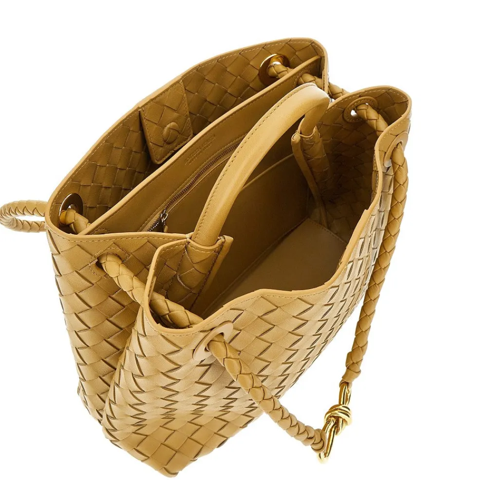 medium_andiamo_bag_2.webp New Medium 'Andiamo' bag Shoulder Bags