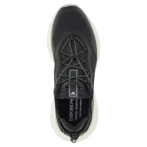 Online Travel Essential Sneakers